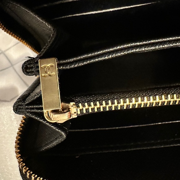 Black quilted wallet - Picture 6 of 7